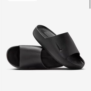 Nike Black Sandals Sleek Design